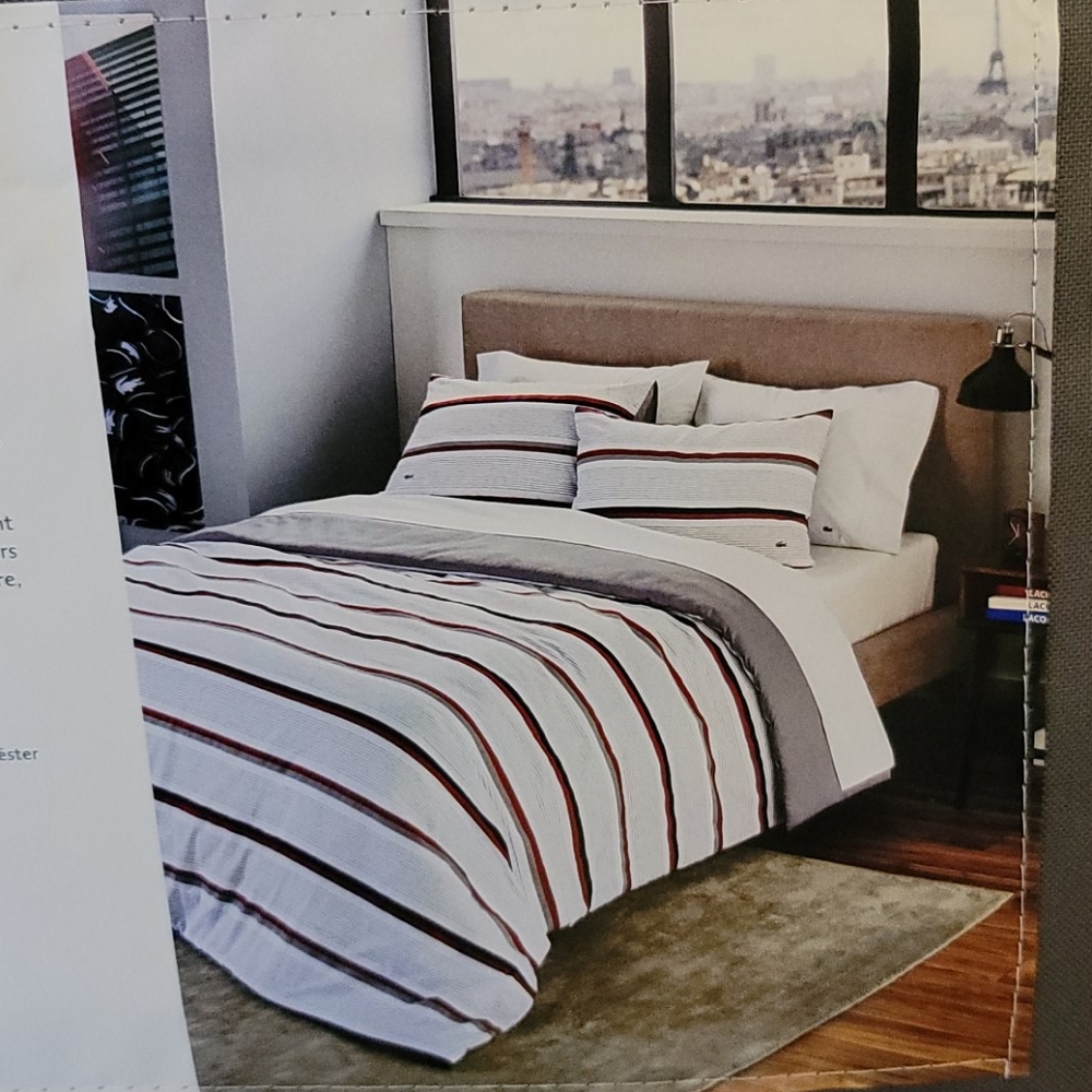 LACOSTE COMFORTER AND SHEET SET - Picture 7 of 9